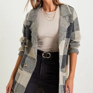 NWOT-Lulu's Gray and Cream Checkered Coatigan